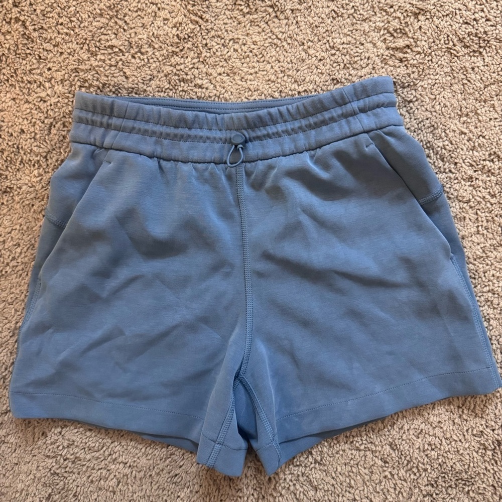 Lululemon Softstreme High-Rise Short 4”